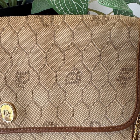 AMAZING DEAL ON Christian Dior Vintage Honeycomb Shoulder - Project Bag - Picture 5 of 14